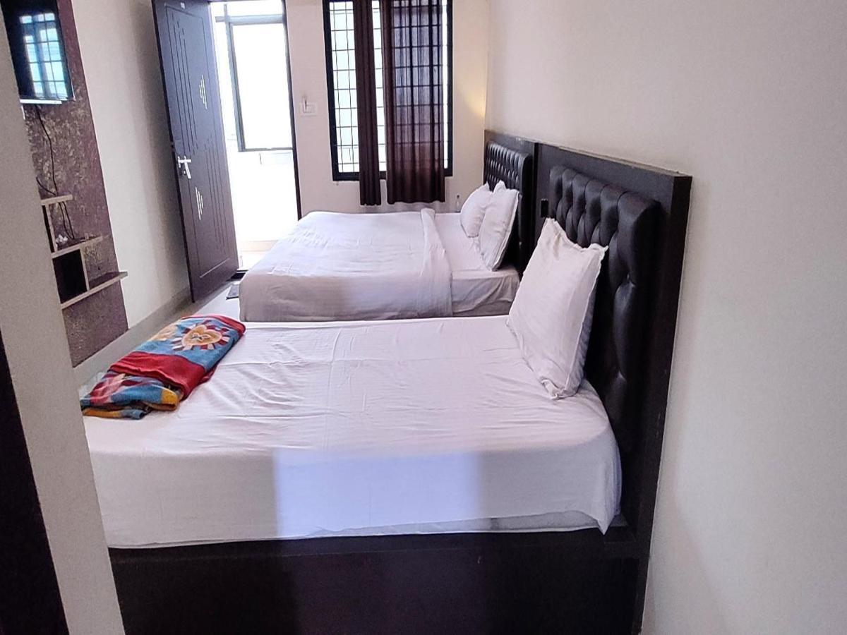 Mg Residency Hotel จิกมากาลูร์ ภายนอก รูปภาพ