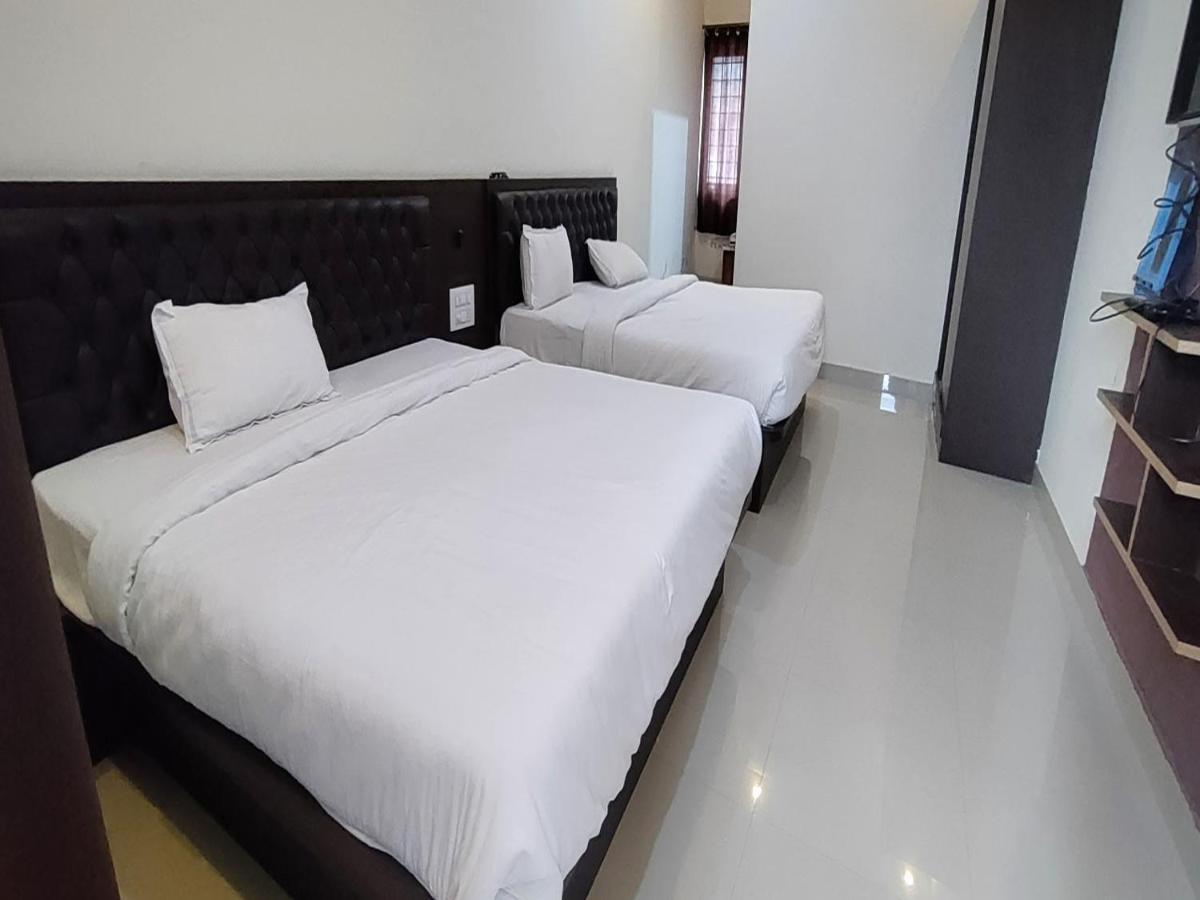 Mg Residency Hotel จิกมากาลูร์ ภายนอก รูปภาพ