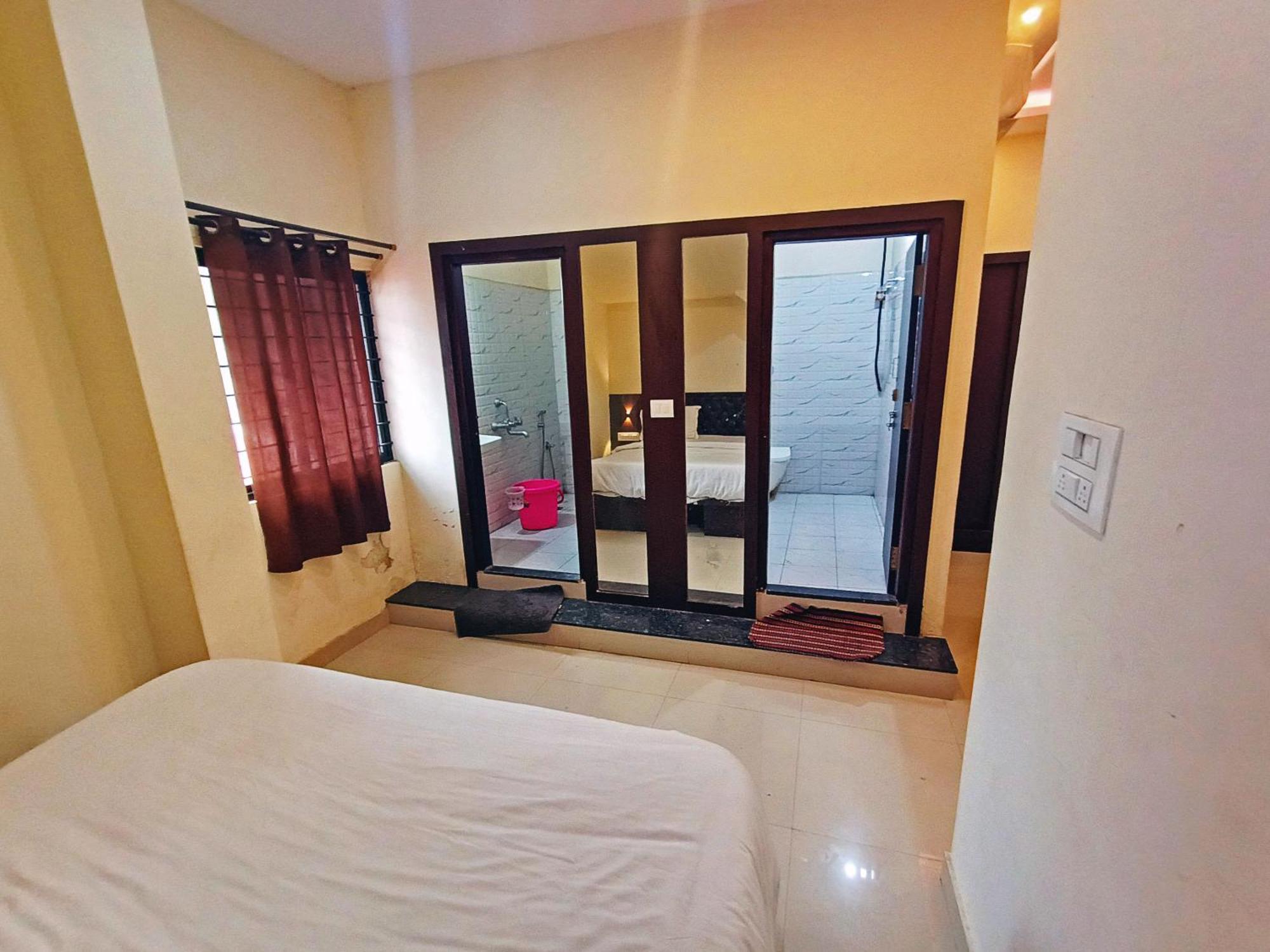 Mg Residency Hotel จิกมากาลูร์ ภายนอก รูปภาพ