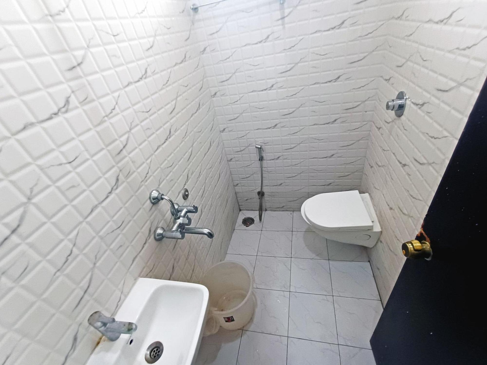 Mg Residency Hotel จิกมากาลูร์ ภายนอก รูปภาพ